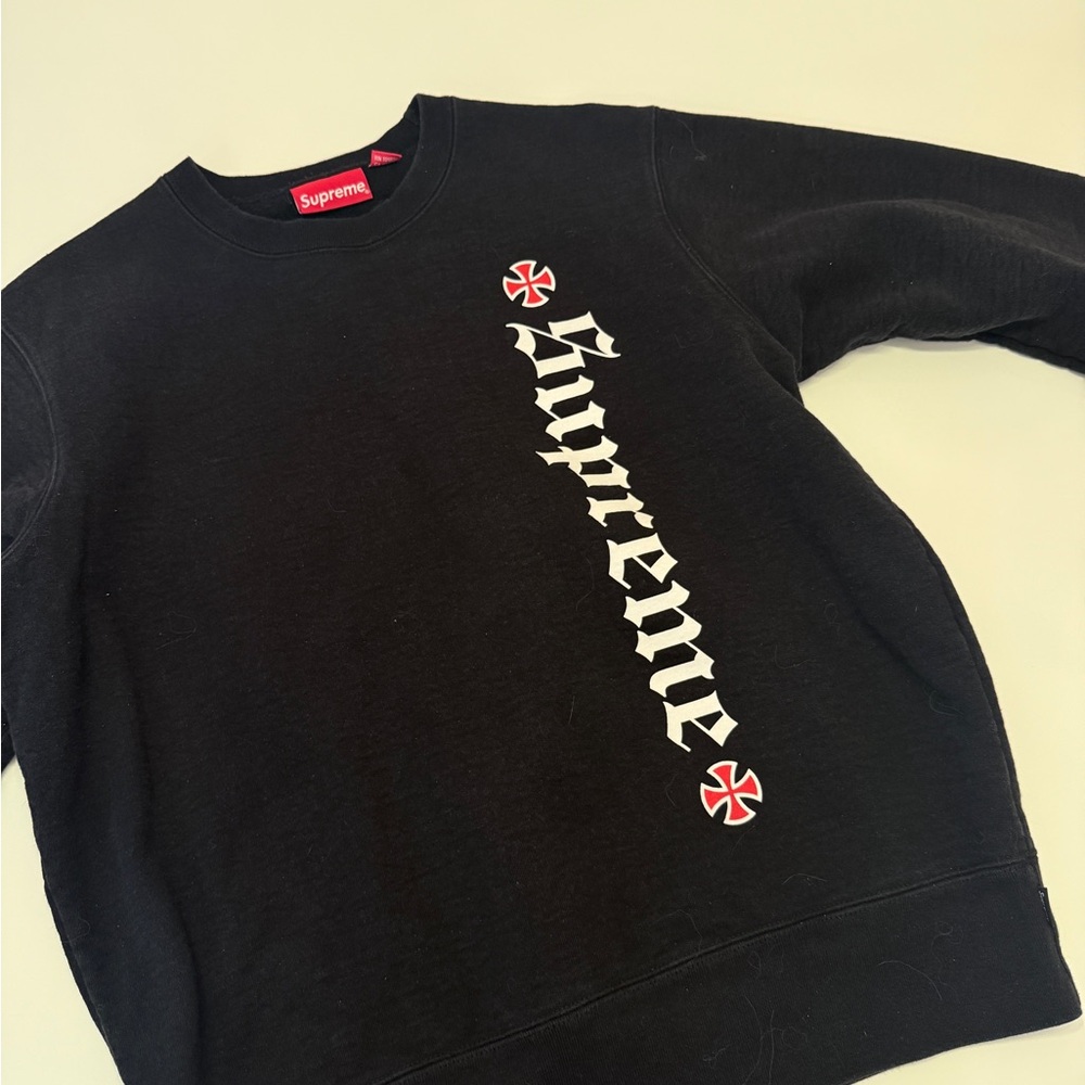 Supreme Black Crewneck Sweater